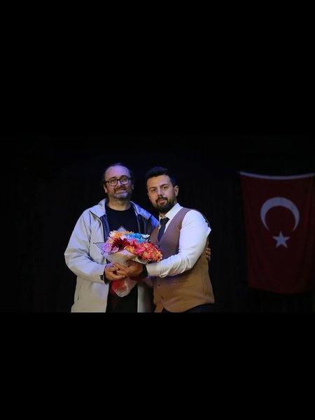 🌐 🎭📚 Mustafa Arıkoğlu, öğrencilerimizle keyifli bir buluşma gerçekleştirdi! ✨